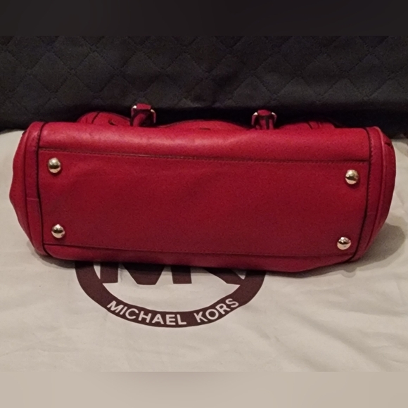 MICHAEL KORS Vintage Red Leather Shoulder Bag AQ-1208 - Picture 4 of 16